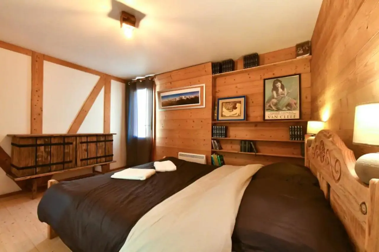 Chalet Plein Sud 1000 Villa Verchaix 0*,  France